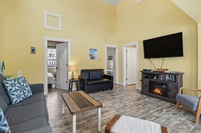 $549,900 | 6955 West Jackson Road, Ludington, MI 49431