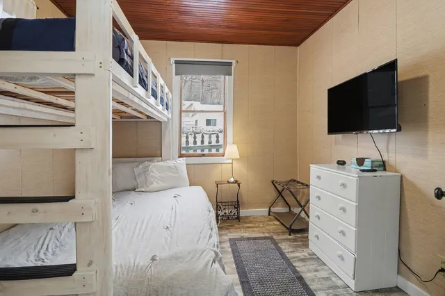 $549,900 | 6955 West Jackson Road, Ludington, MI 49431