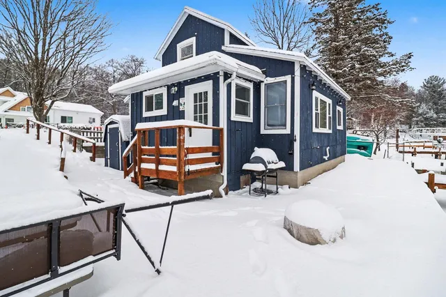 $549,900 | 6955 West Jackson Road, Ludington, MI 49431