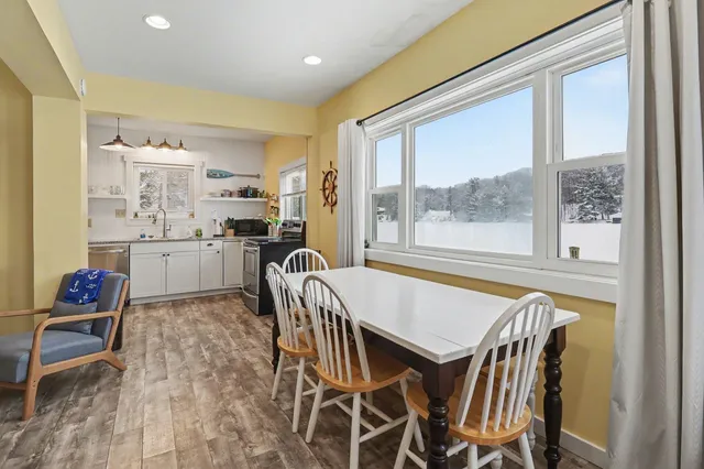 $549,900 | 6955 West Jackson Road, Ludington, MI 49431