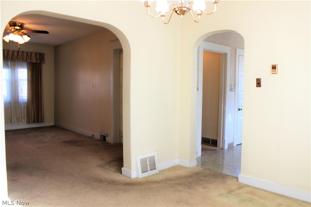 1676 Hampton Road Akron, OH 44305 - Photo 8 of 19