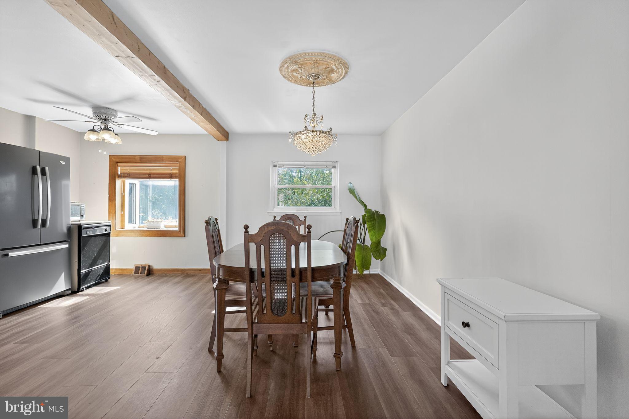 11913 Millbrook Road Philadelphia, PA 19154 - Photo 8 of 30 Bright and inviting dining space with charm.