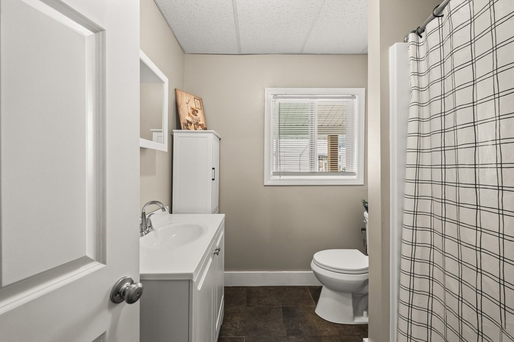 315 Washington Street Fall River, MA 02721 - Photo 16 of 36 Gallery Image 16