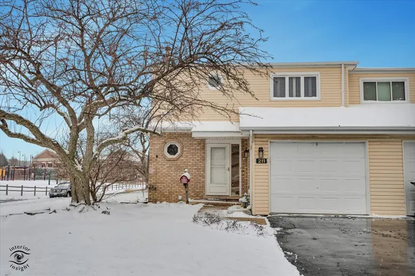 $299,900 | 211 Manor Drive, New Lenox, IL 60451