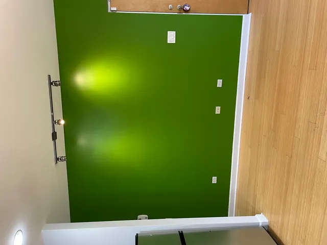 $1,650 | 10461 South Corliss Avenue, Unit 2, Chicago, IL 60628