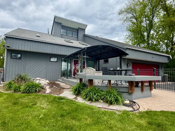 $775,000 | 1120 Fortress Drive, McHenry, IL 60051