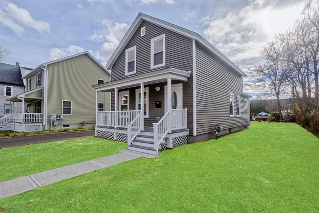 $304,900 | 19 Quincy Street, Springfield, MA 01109