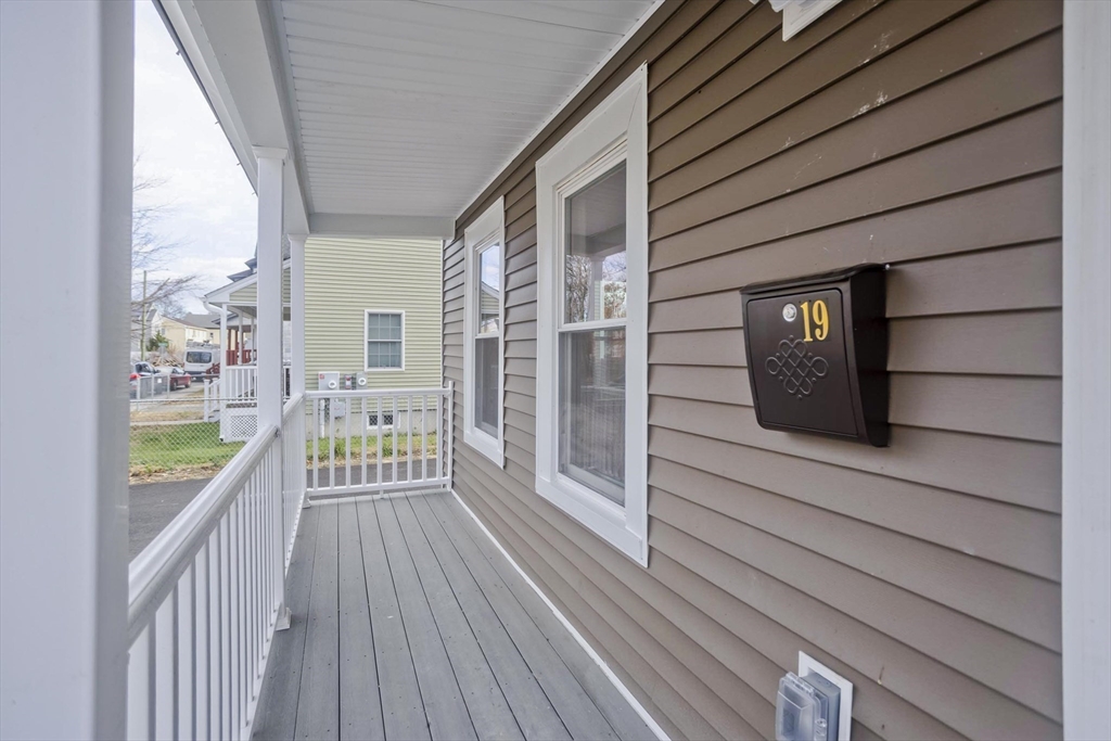 19 Quincy Street Springfield, MA 01109 - Photo 5 of 39 Gallery Image 5