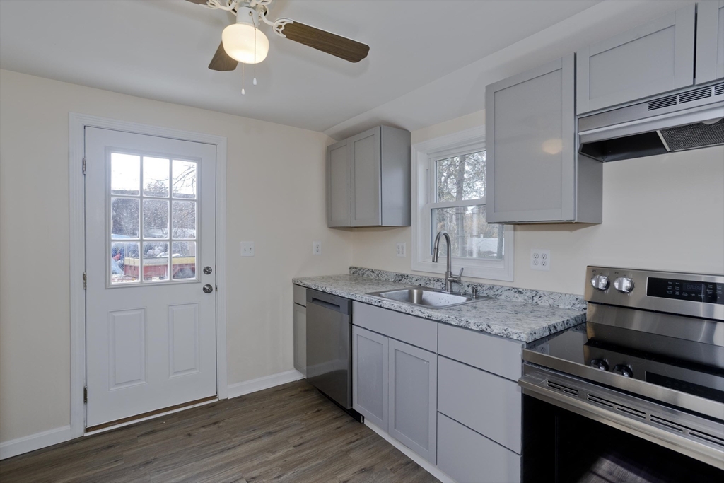 19 Quincy Street Springfield, MA 01109 - Photo 7 of 39 Gallery Image 7