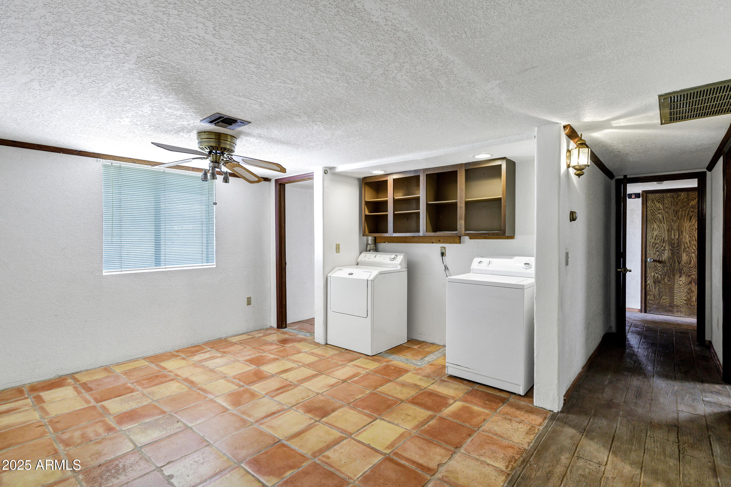 4655 North Winchester Road Apache Junction, AZ 85119 - Photo 15 of 31 Laundry