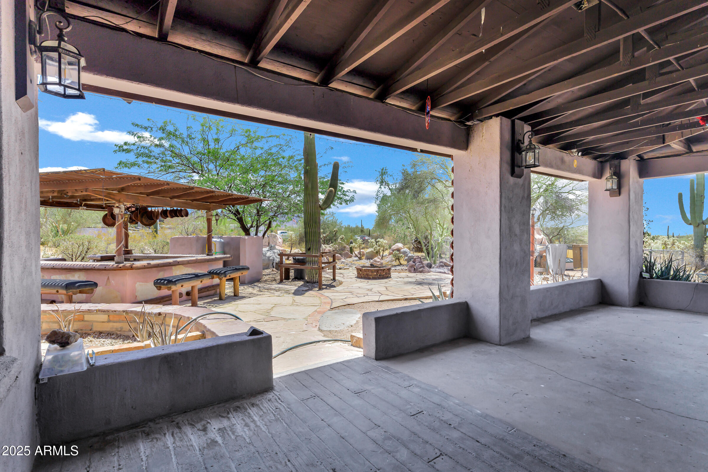 4655 North Winchester Road Apache Junction, AZ 85119 - Photo 4 of 31 Front patio