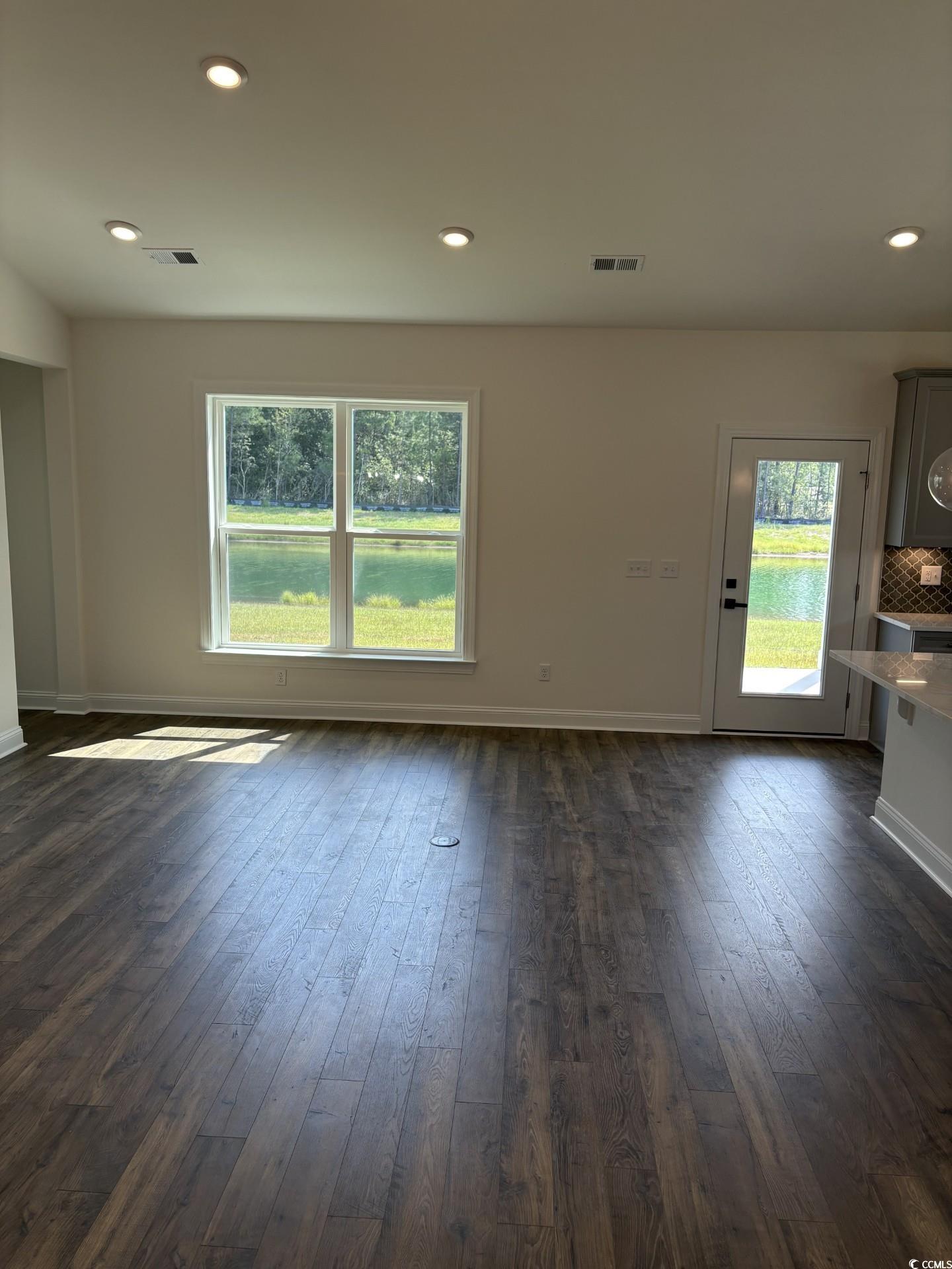 186 Glengrove Lane Murrells Inlet, SC 29576 - Photo 10 of 36 Gallery Image 10