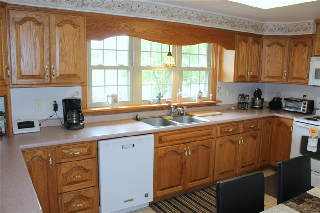 172 North Duffy Road Butler, PA 16001 - Photo 6 of 21 Gallery Image 6