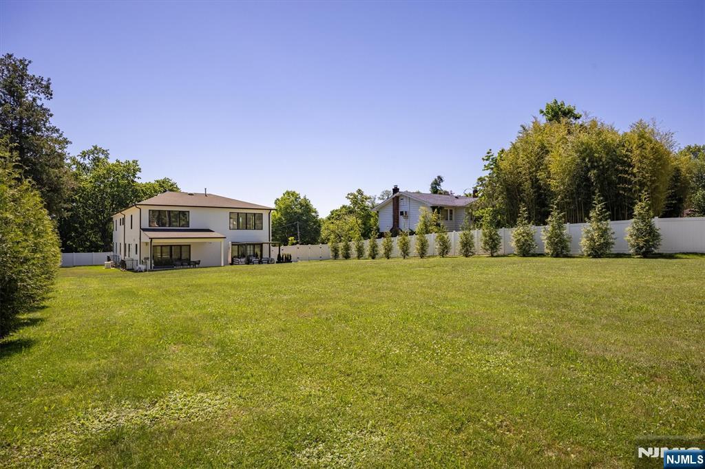 191 Nimitz Road Paramus, NJ 07652 - Photo 45 of 49
