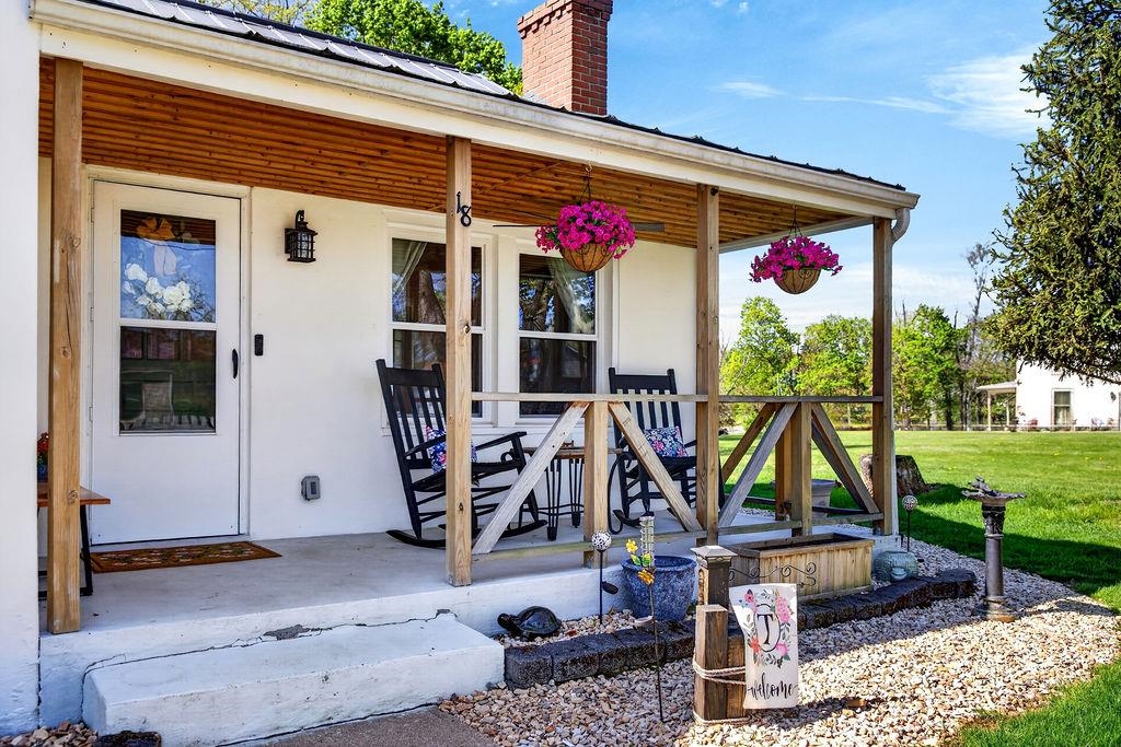 18 Bartley Street Staunton, VA 24401 - Photo 11 of 52 a view of outdoor space