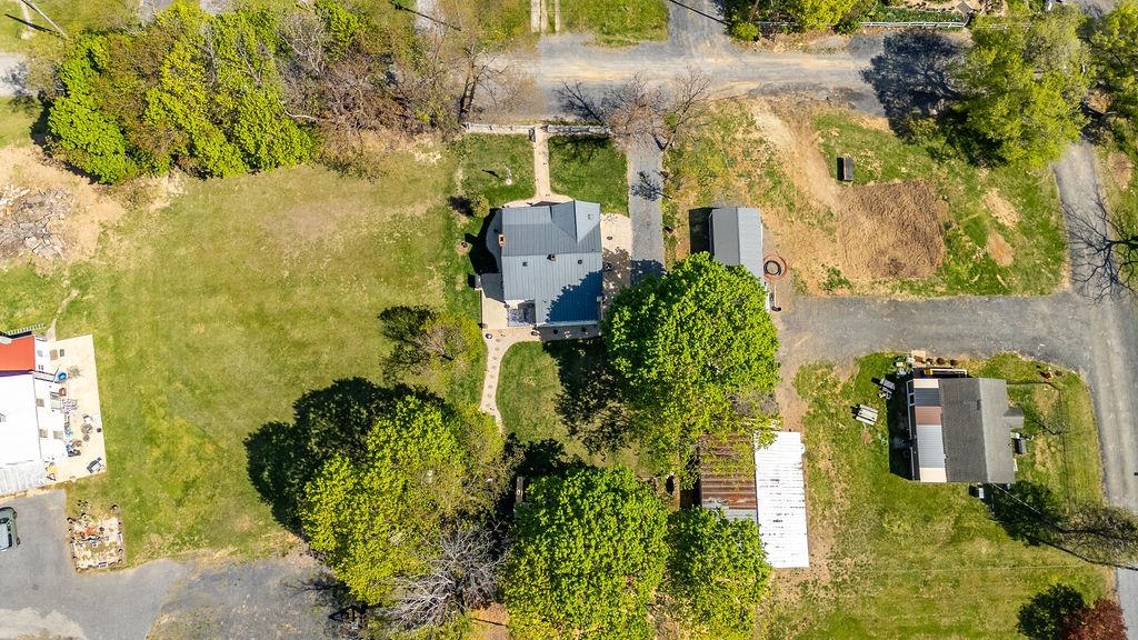 18 Bartley Street Staunton, VA 24401 - Photo 47 of 52 a view of a garden