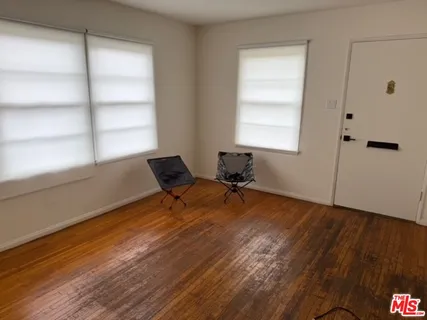 $5,500 | 802 Superba Avenue, Venice, CA 90291