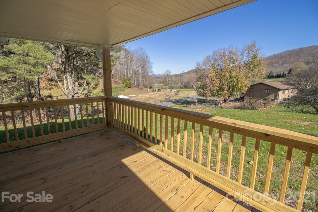 102 Possum Ridge Road Candler, NC 28715 - Photo 20 of 43 Gallery Image 20