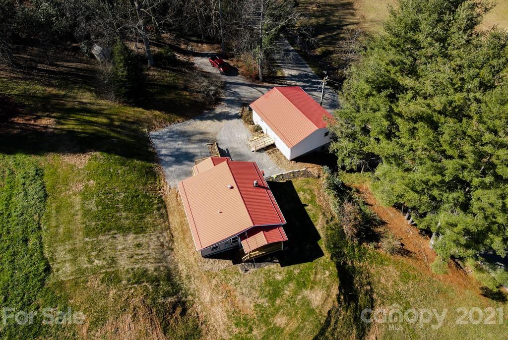 102 Possum Ridge Road Candler, NC 28715 - Photo 32 of 43 Gallery Image 32
