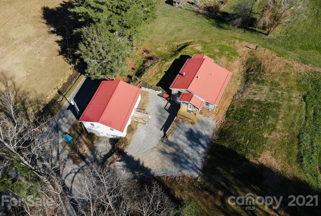 102 Possum Ridge Road Candler, NC 28715 - Photo 33 of 43 Gallery Image 33
