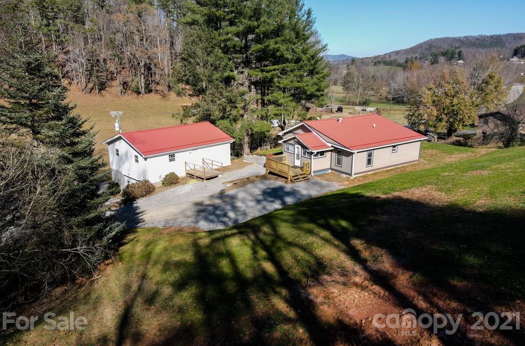102 Possum Ridge Road Candler, NC 28715 - Photo 35 of 43 Gallery Image 35