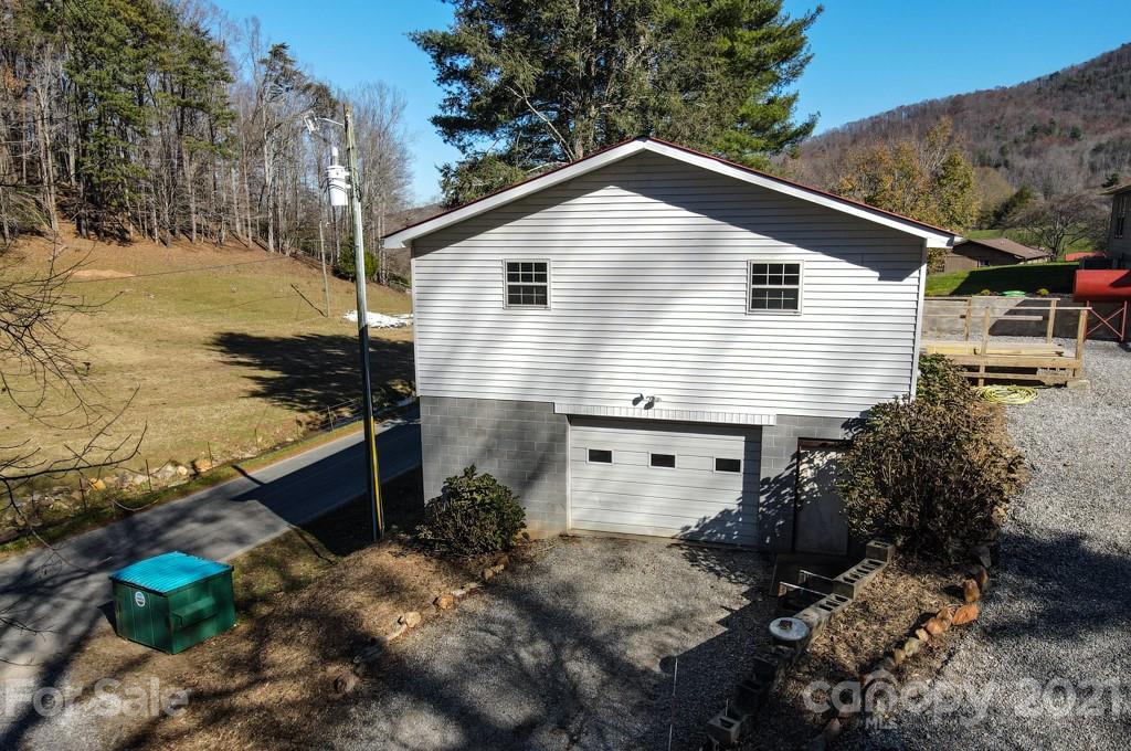 102 Possum Ridge Road Candler, NC 28715 - Photo 36 of 43 Gallery Image 36