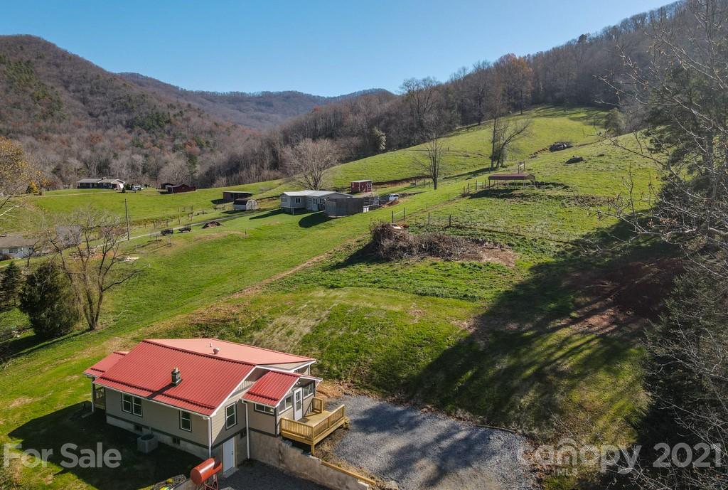 102 Possum Ridge Road Candler, NC 28715 - Photo 39 of 43 Gallery Image 39
