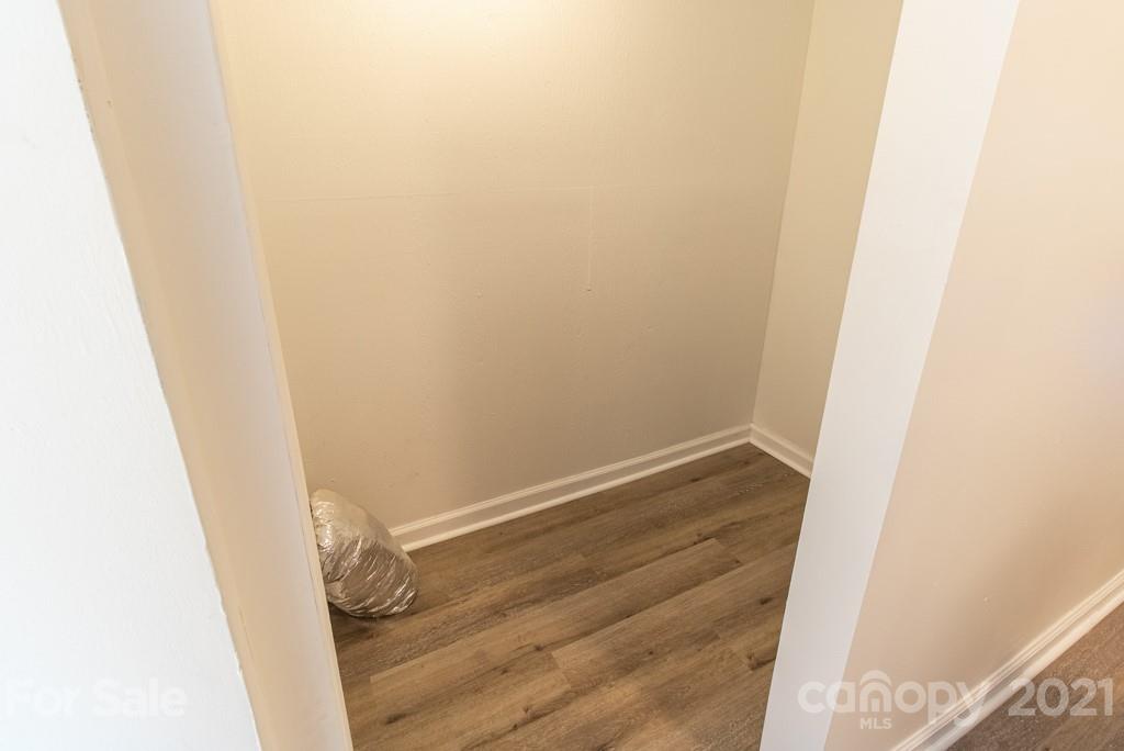 102 Possum Ridge Road Candler, NC 28715 - Photo 8 of 43 Gallery Image 8