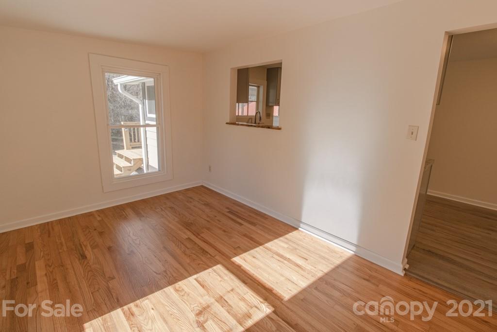 102 Possum Ridge Road Candler, NC 28715 - Photo 10 of 43 Gallery Image 10