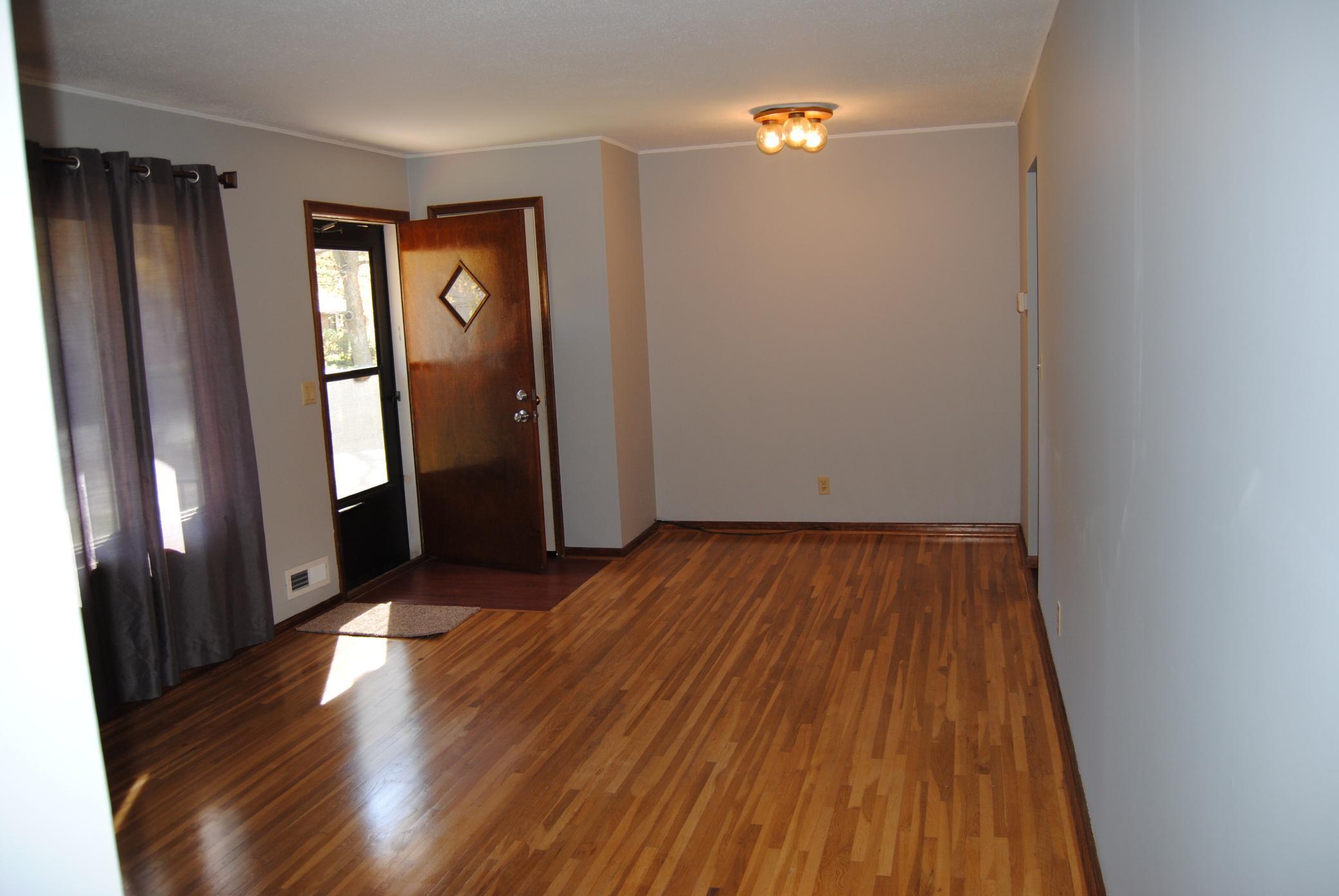 10660 Terrace Road Northeast Blaine, MN 55434 - Photo 4 of 28 Gallery Image 4