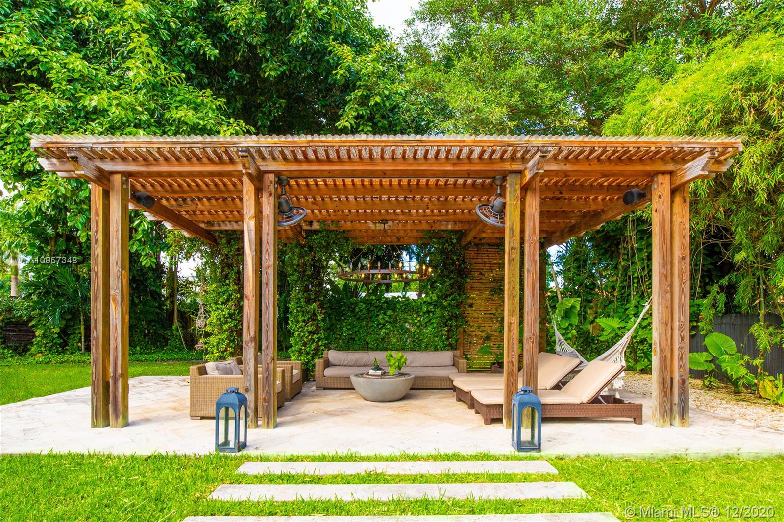 575 Bay Point Road Miami, FL 33137 - Photo 27 of 31