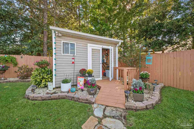 $340,900 | 6065 Dunridge Drive, Pace, FL 32571