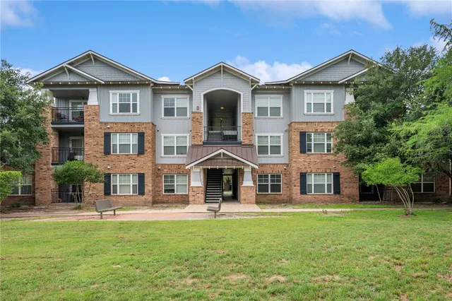 $189,500 | 1725 Harvey Mitchell Parkway South, Unit 2433, College Station, TX 77840