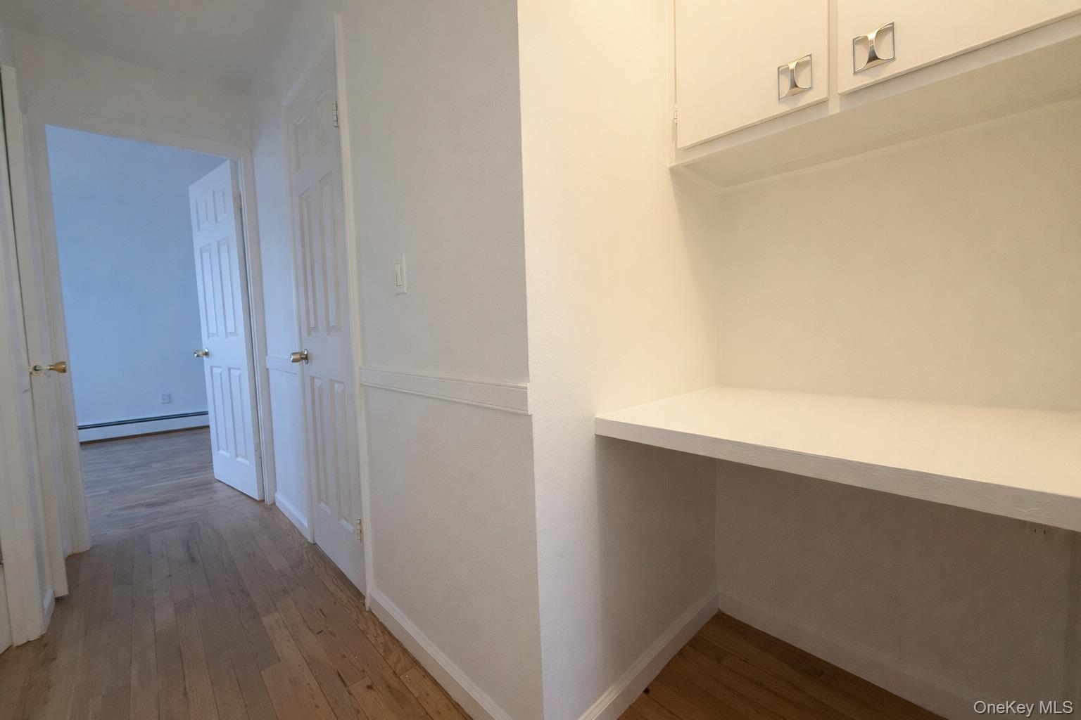 536 Throgs Neck Expressway Bronx, NY 10465 - Photo 5 of 13 Beautifully laid out hallway leading to master bedroom