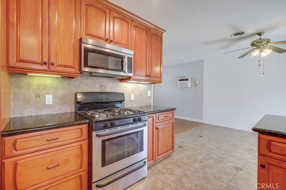 10321 Courtright Road Stanton, CA 90680 - Photo 15 of 40