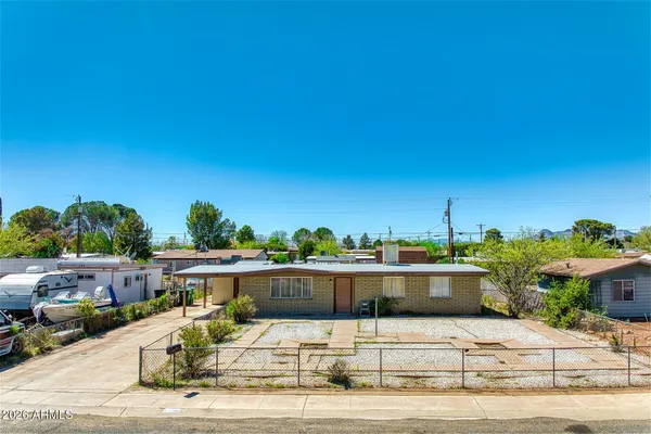 $189,000 | 211 Dragoon Street, Huachuca City, AZ 85616