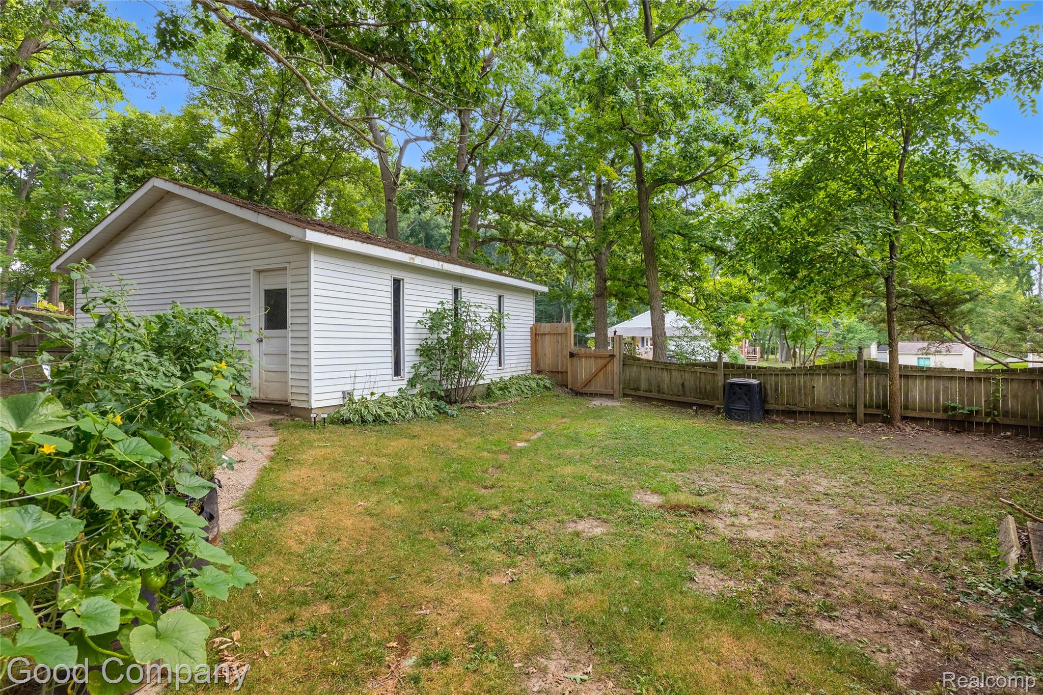 1395 Omega Road Walled Lake, MI 48390 - Photo 30 of 32 Backyard