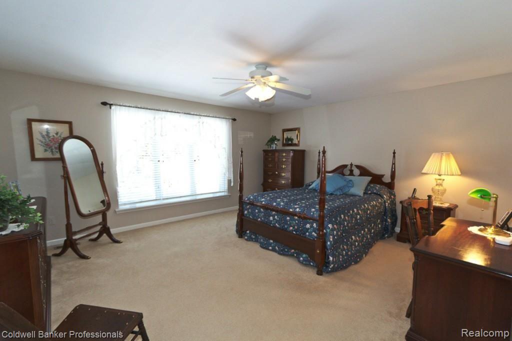 3208 Summit Ridge Drive Rochester Hills, MI 48306 - Photo 22 of 34