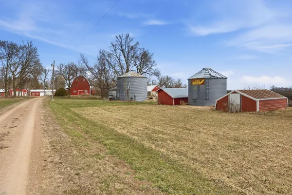 $279,900 | 54724 805th Avenue, Buffalo Lake, MN 55314