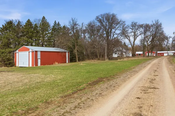 $279,900 | 54724 805th Avenue, Buffalo Lake, MN 55314
