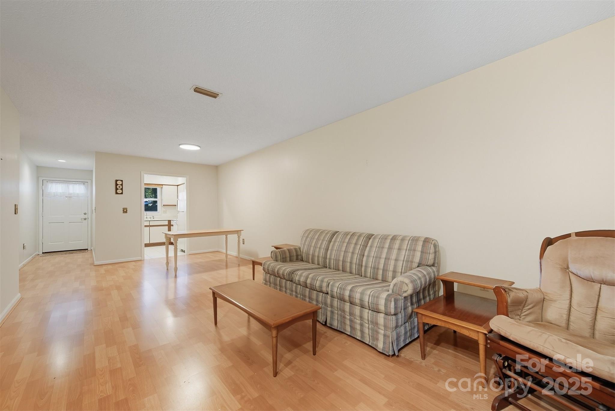 717 21st Avenue Northeast Hickory, NC 28601 - Photo 8 of 26 Gallery Image 8