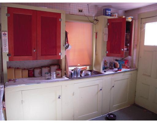 19 Caven Road Spruce Head, ME 04859 - Photo 4 of 8 Kitchen.
