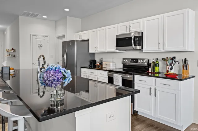 $319,900 | 215 Folkston Way, Lafayette, IN 47905