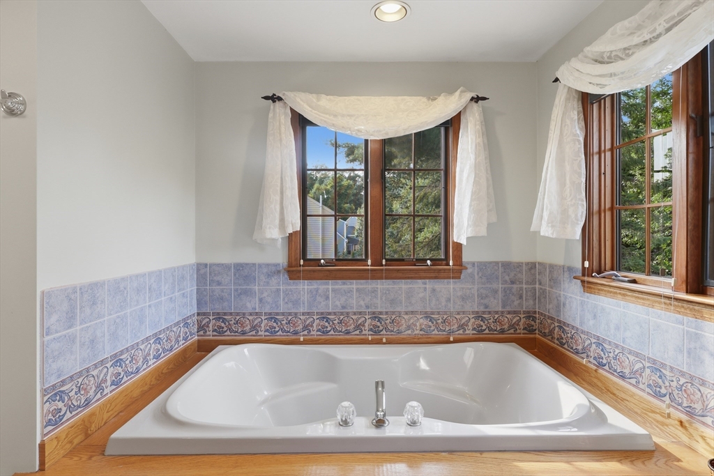 63 Jamestown Road Leominster, MA 01453 - Photo 34 of 42 Gallery Image 34