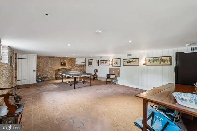 a view of a flower in a garden