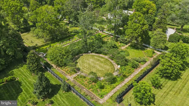 $9,000,000 | 23348 Tidewater Trail, Port Royal, VA 22535