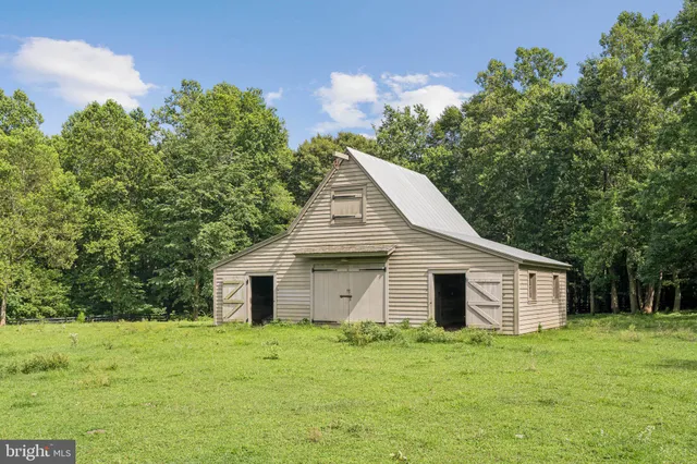 $9,000,000 | 23348 Tidewater Trail, Port Royal, VA 22535