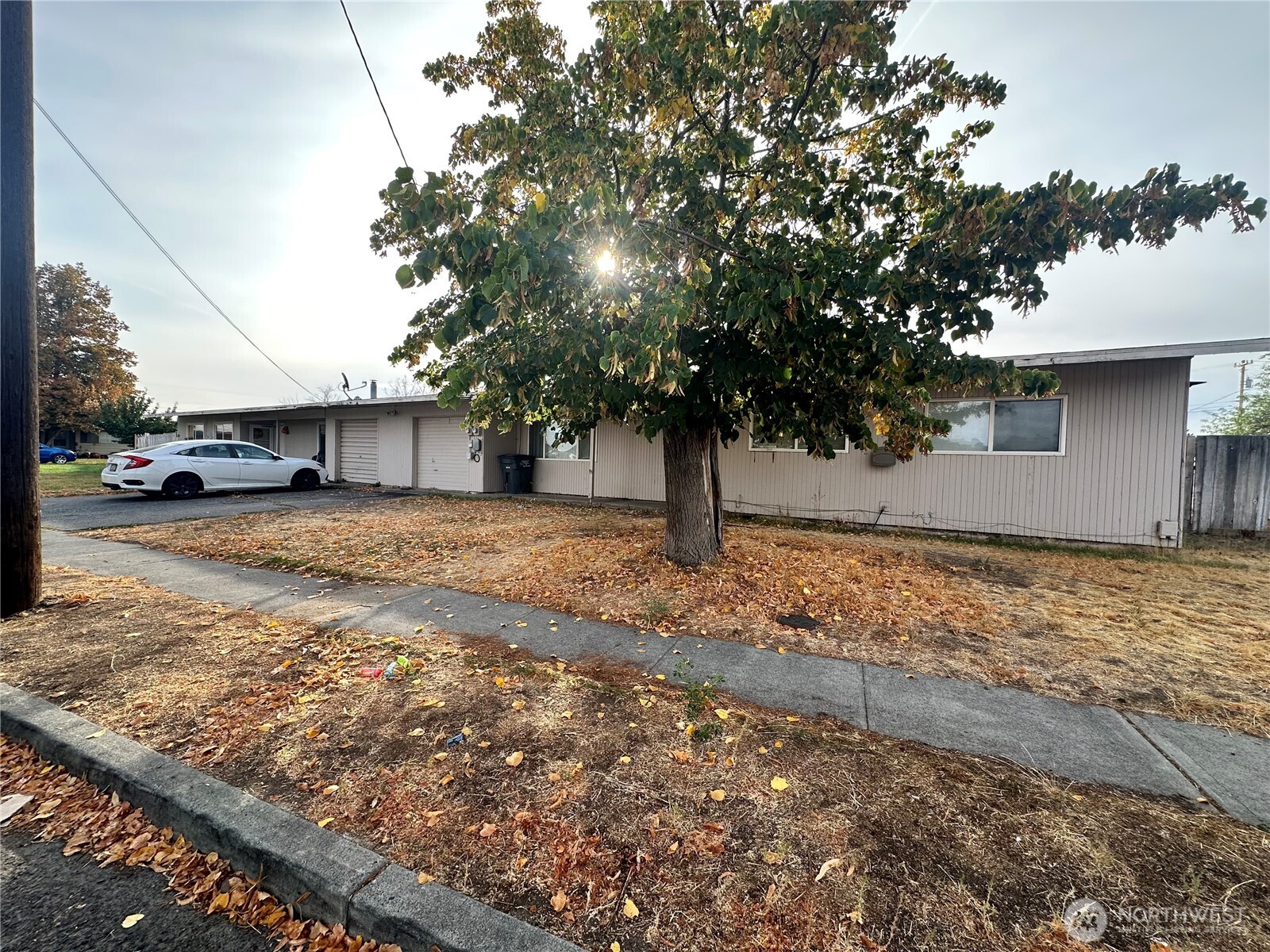 8958 Tinker Loop, Unit A & B Moses Lake, WA 98837 - Photo 2 of 4