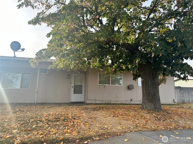 $340,000 | 8958 Tinker Loop, Unit A & B, Moses Lake, WA 98837