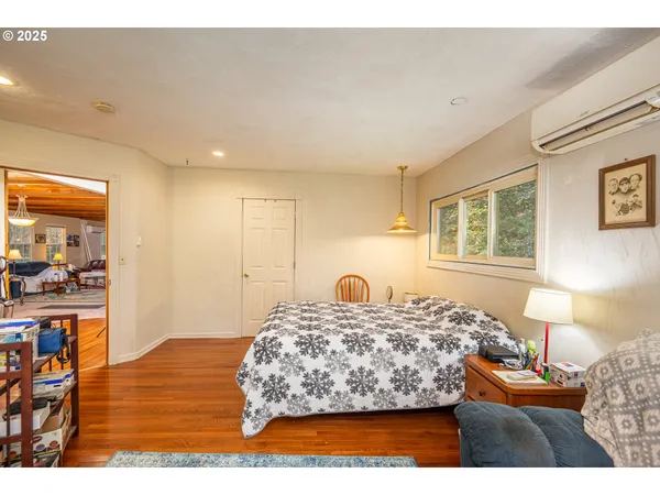 $650,000 | 87250 Cedar Flat Road, Springfield, OR 97478